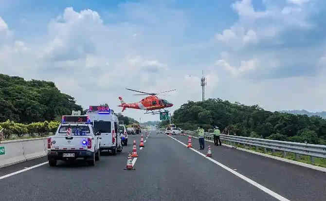 兴化高速公路汽车救援案例